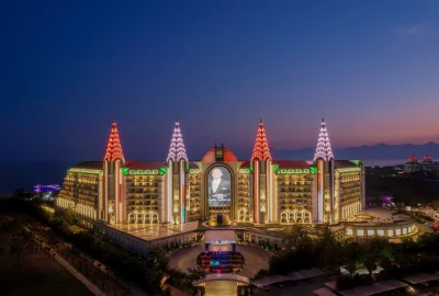 Delphin_Imperial_Lara_20241111092315_1